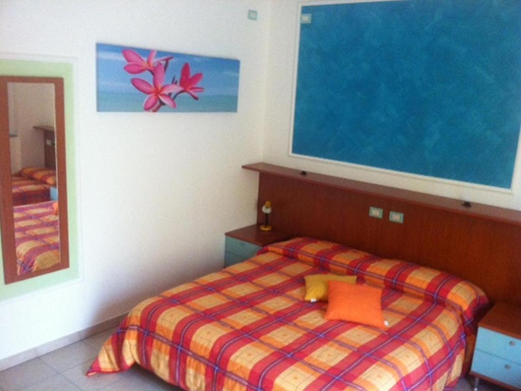 Albergo Ristorante Pomodoro Omegna Zimmer foto